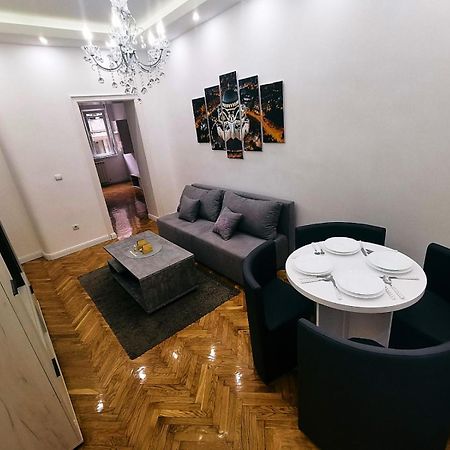 Victory Apartment - Heart Of Beograd Bagian luar foto