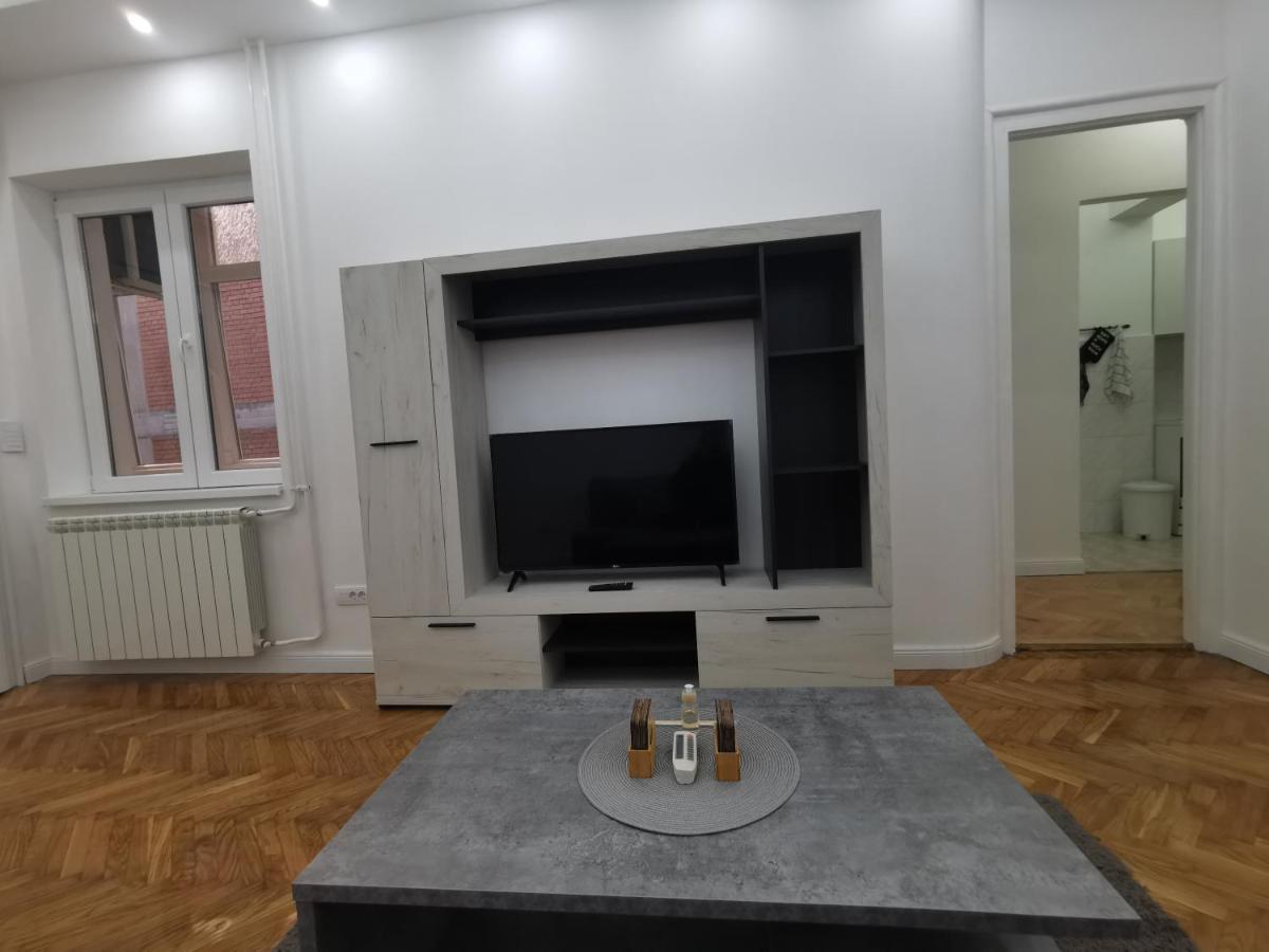 Victory Apartment - Heart Of Beograd Bagian luar foto